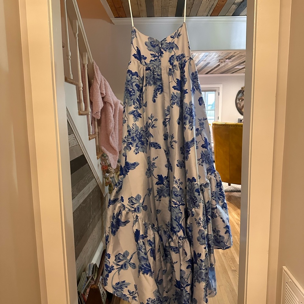 Mestiza Georgiana Tiered Floral-Print Satin Gown - Picture 8 of 8